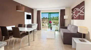 Playa Olid Suites & Apartments