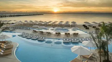 Playacar Palace