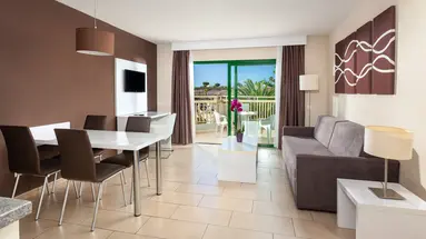 PLAYAOLID SUITES & APARTMENTS