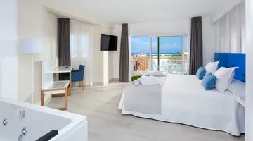 PLAYAOLID SUITES & APARTMENTS