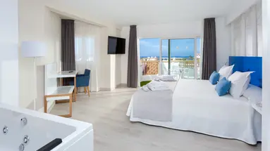 PLAYAOLID SUITES & APARTMENTS
