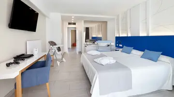 PLAYAOLID SUITES & APARTMENTS