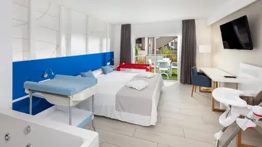 PLAYAOLID SUITES & APARTMENTS