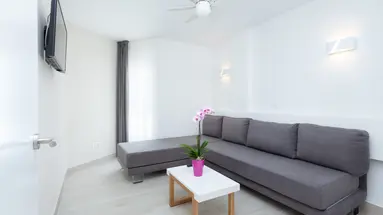 PLAYAOLID SUITES & APARTMENTS