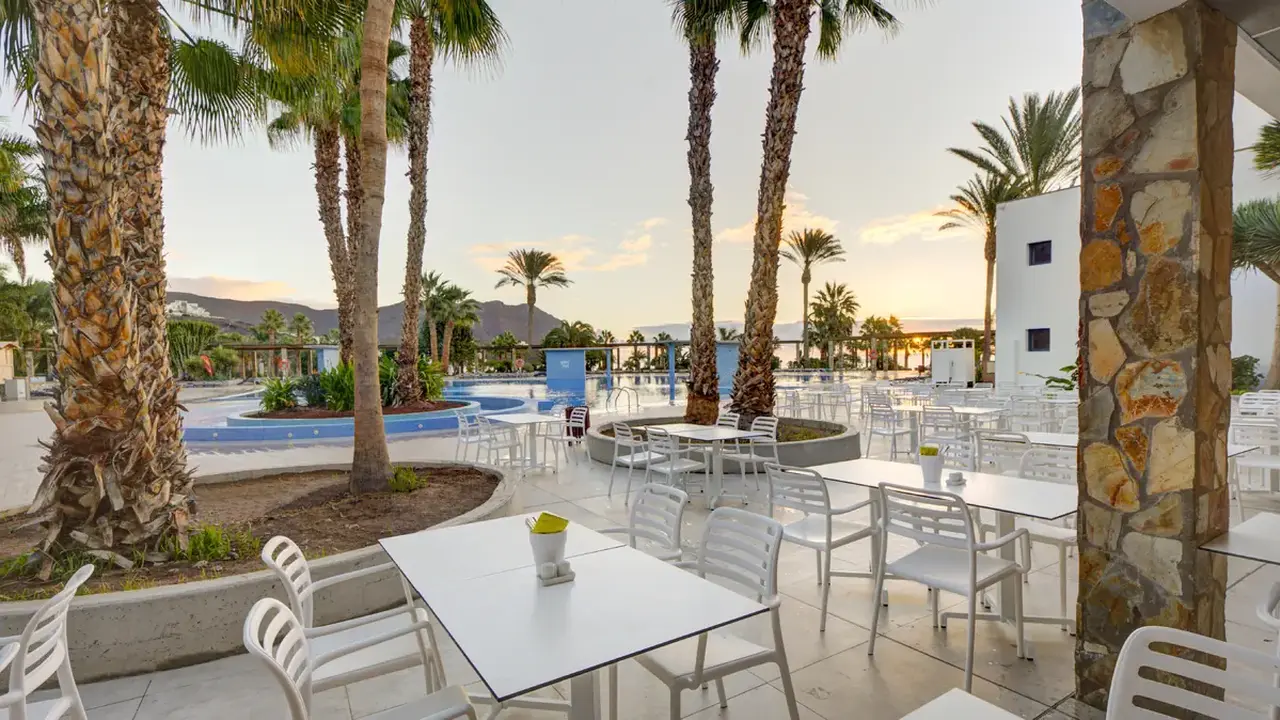 Playitas Aparthotel