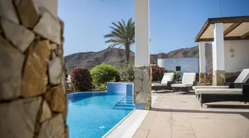 Playitas Villas
