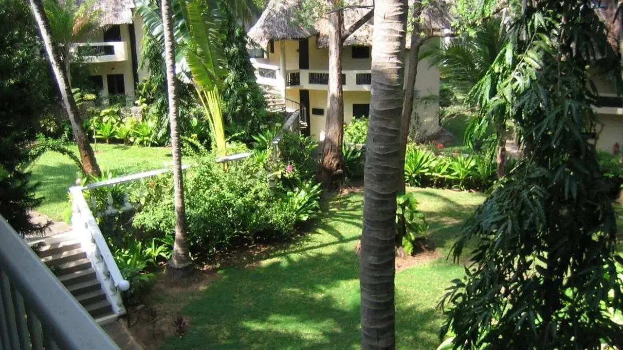 PLAZA BEACH HOTEL