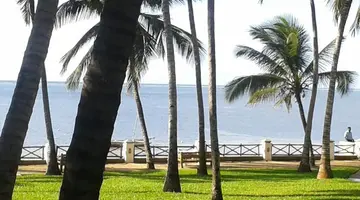 PLAZA BEACH HOTEL