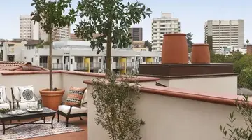 Plaza La Reina