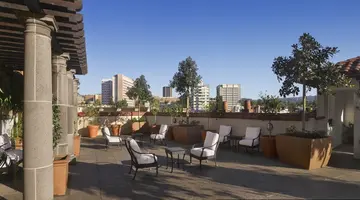 Plaza La Reina