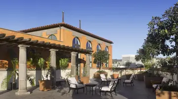 Plaza La Reina