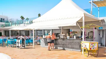 Plaza Palmeras