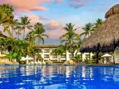 Plaza Pelicanos Club