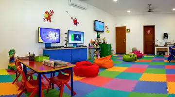Plaza Pelicanos Club