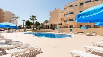 Plaza Real Aparthotel