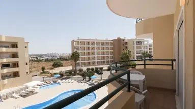 Plaza Real Aparthotel