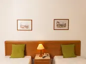 Plaza Real Aparthotel