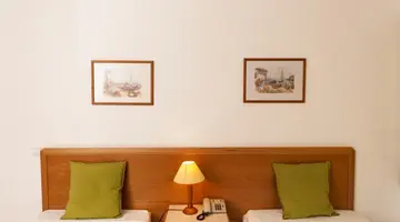 Plaza Real Aparthotel