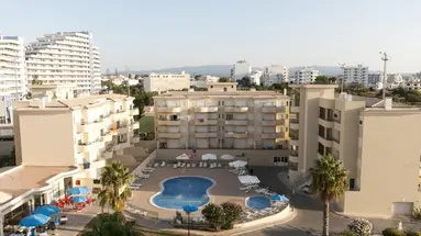 Plaza Real Aparthotel