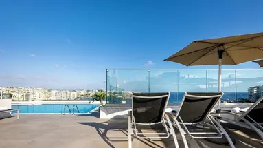 Plaza Regency Hotel (Suites)