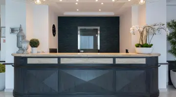 Plaza Regency Hotel