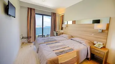Plaza Regency Hotel