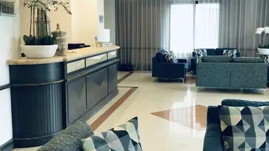 Plaza Regency Hotel