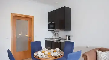 Plaza Regency Hotel