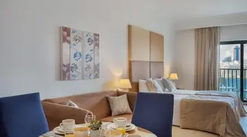Plaza Regency Hotel