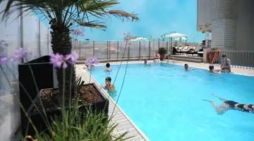 Plaza Regency Hotel