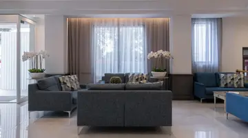 Plaza Regency Hotel