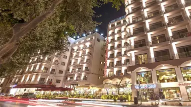 Plaza Regency Hotel