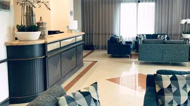 Plaza Regency Hotel
