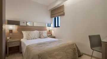 Plaza Regency Hotel