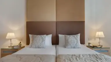 Plaza Regency Hotel