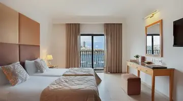Plaza Regency Hotel
