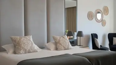 Plaza Regency