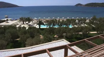 Plaza Resort Hotel