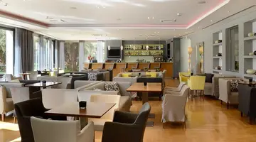 Plaza Resort Hotel