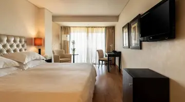 Plaza Resort Hotel