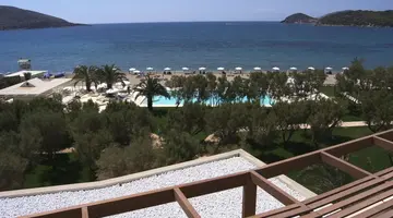 Plaza Resort Hotel