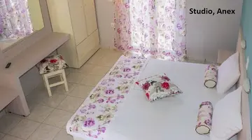 Plessas Palace