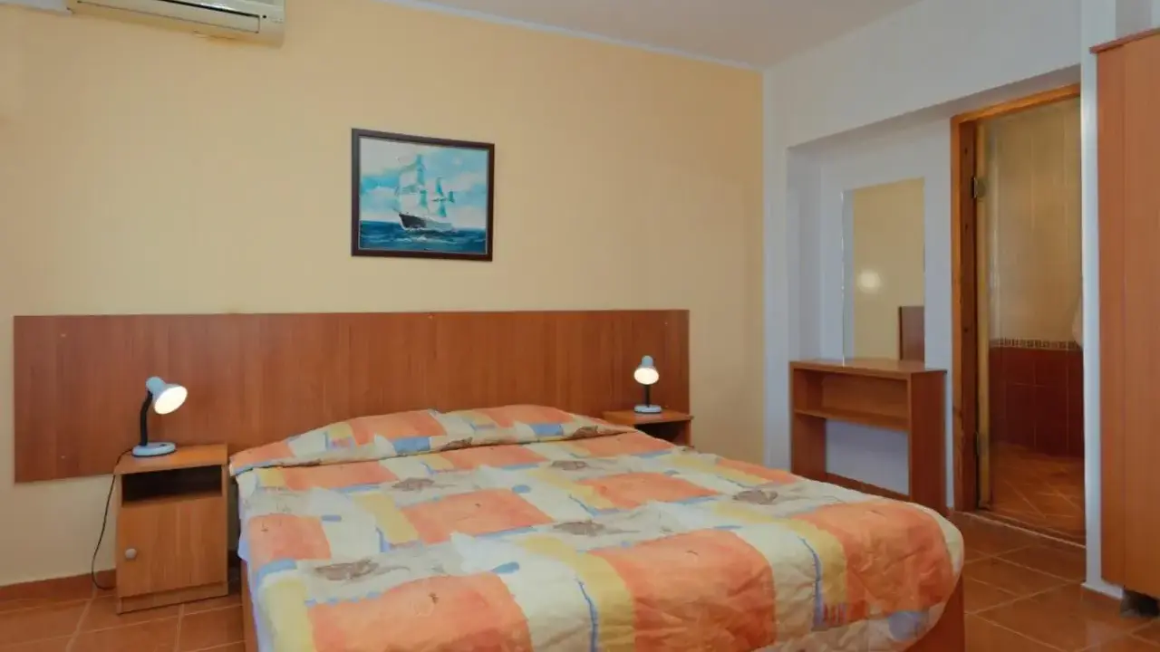 PLISKA GOLDEN SANDS