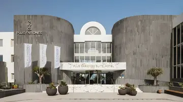 Plus Fariones Suite Hotel