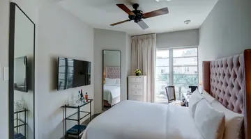Plymouth Miami Beach