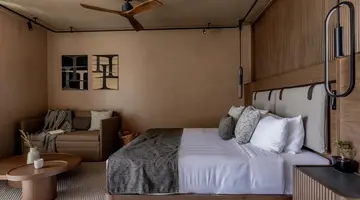 PNOE BREATHING LIFE HOTEL