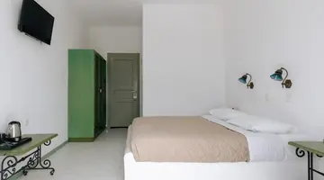 Pnoi Hotel