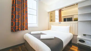 Point A Hotel London - Canary Wharf