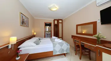 POKOJE MEDITERANSKO SELO SAN ANTONIO***