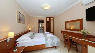POKOJE MEDITERANSKO SELO SAN ANTONIO***